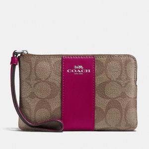 Coach Corner Zip Wristlet Signature Khaki Fuchsia